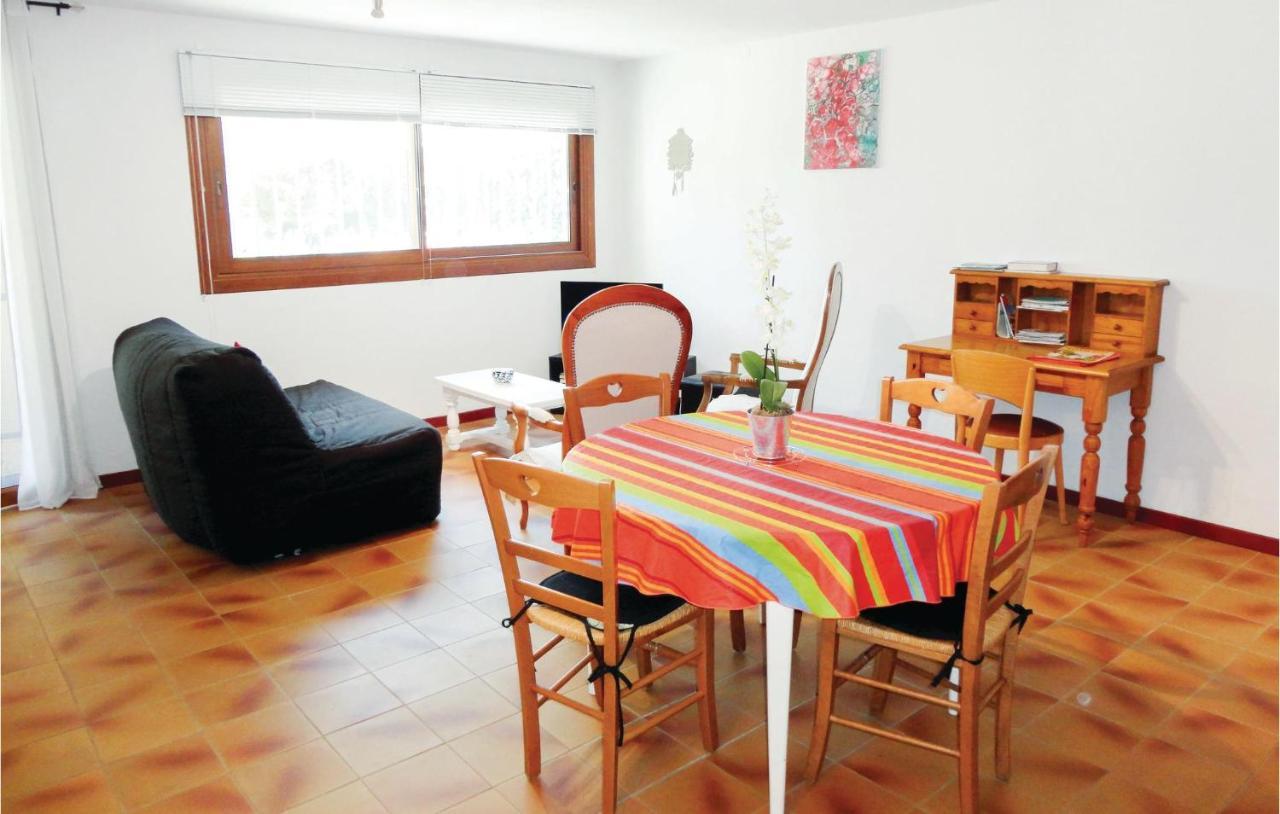 Stunning Apartment In Pignan With Kitchen Екстер'єр фото