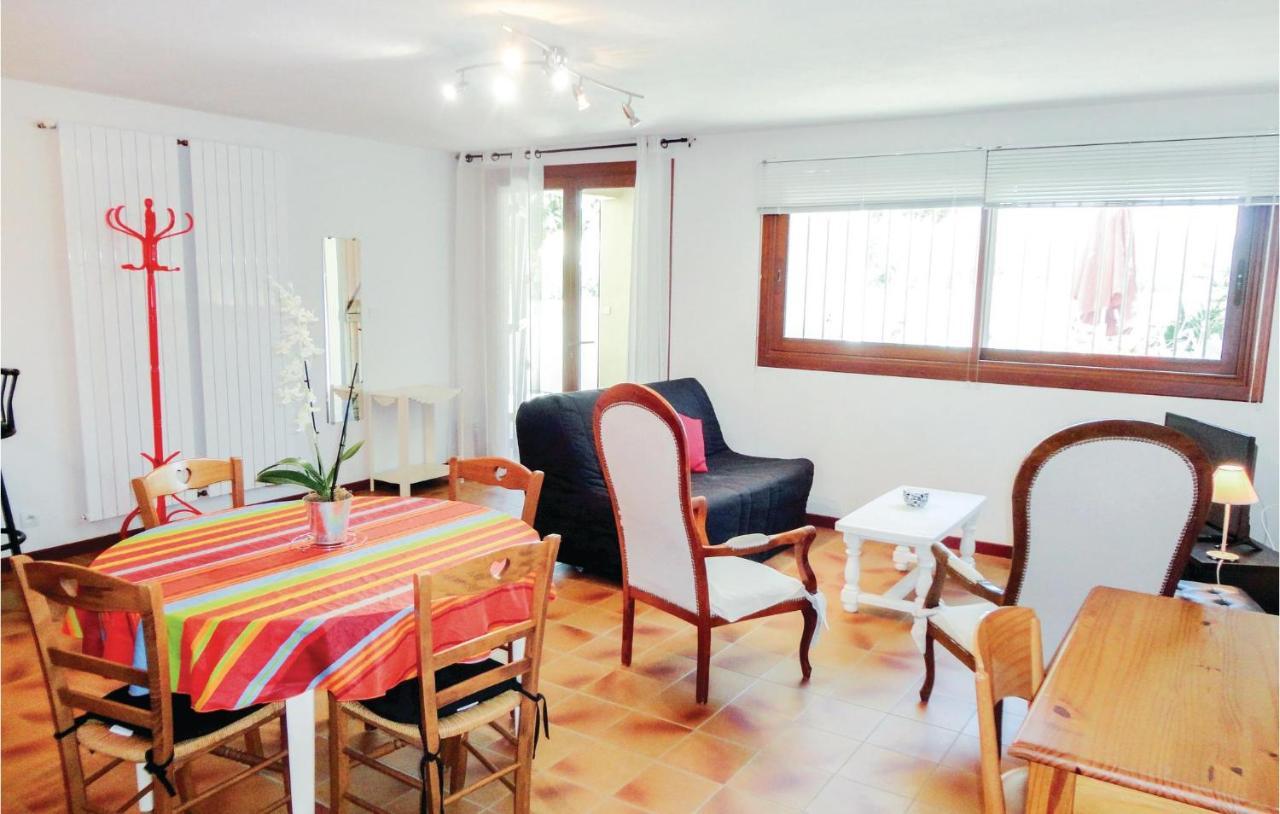 Stunning Apartment In Pignan With Kitchen Екстер'єр фото
